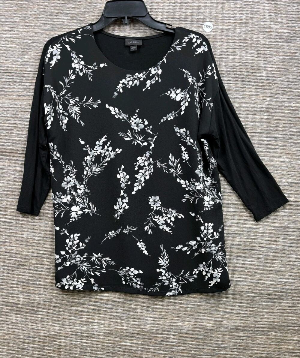 J Jill Wearever Collection Floral Top Womens Size XS Black & White 3/4 Sleeve